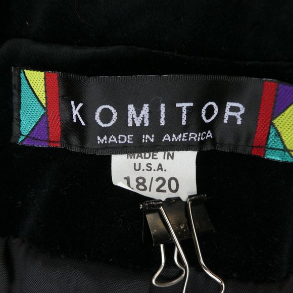 Vintage Komitor Black Velvet Swing Coat Gold Hardware Lined USA Union 18 20 Plus - Picture 8 of 12